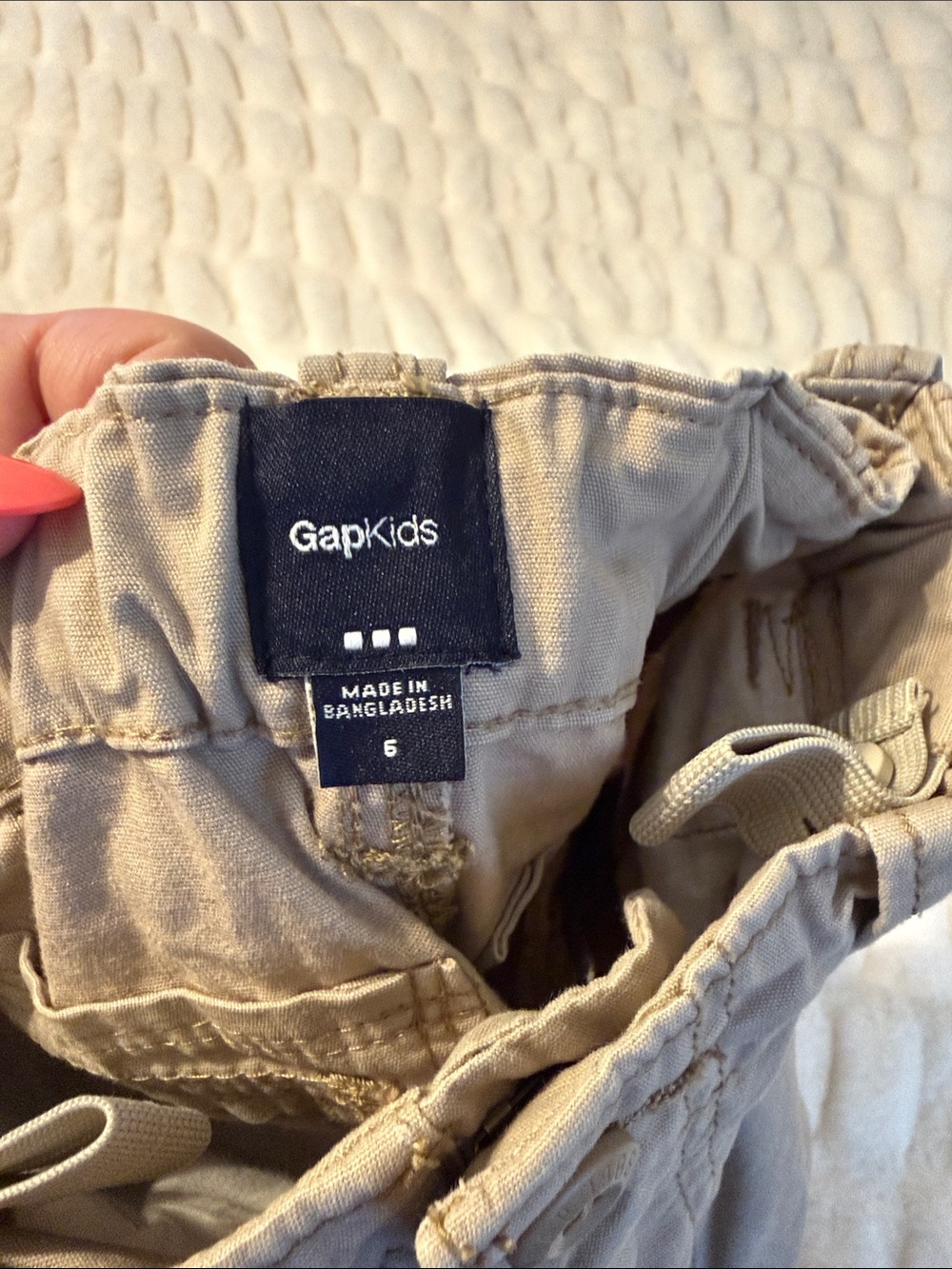 GAPKids Beige Khaki Cargo Shorts C4 - Picture 2 of 5